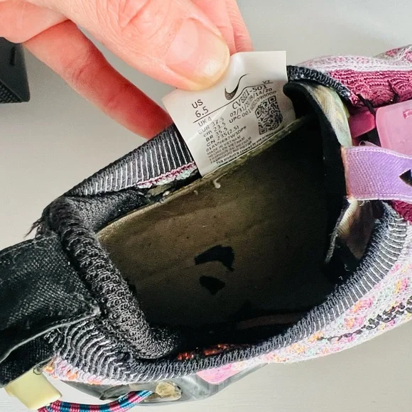 Nike Air VaporMax 2020 Flyknit Violet Ash Multicolor women’s size 6.5y - Picture 8 of 9